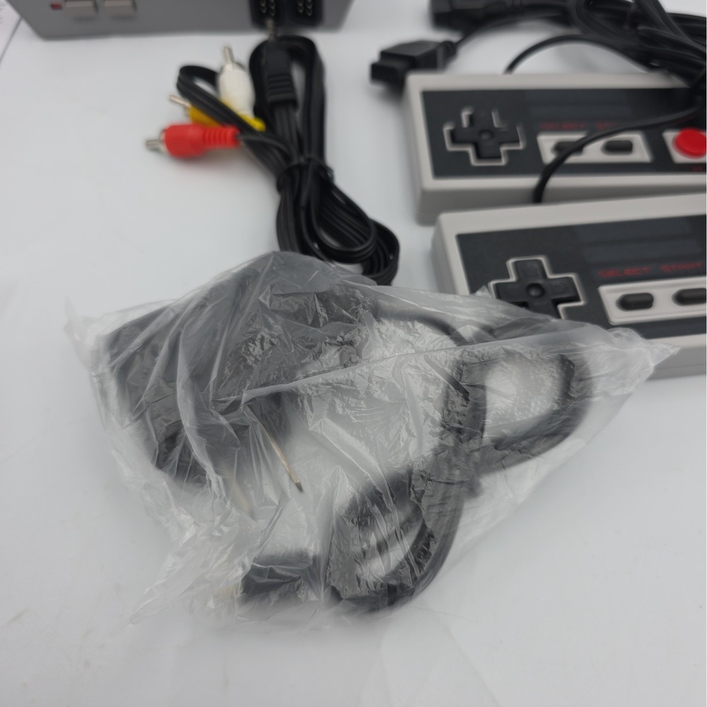 Mini NES Style Retro Game Console Built-In Games 2 Controllers AV Cable - Picture 6 of 10
